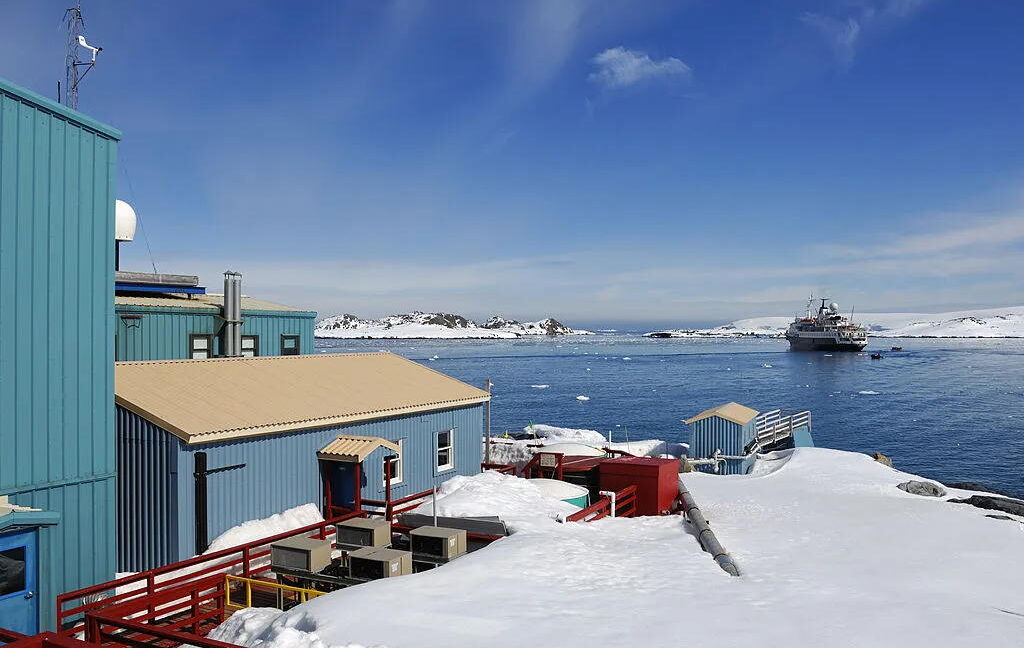 US Antarctic Program disrupted by DOGE-induced chaos