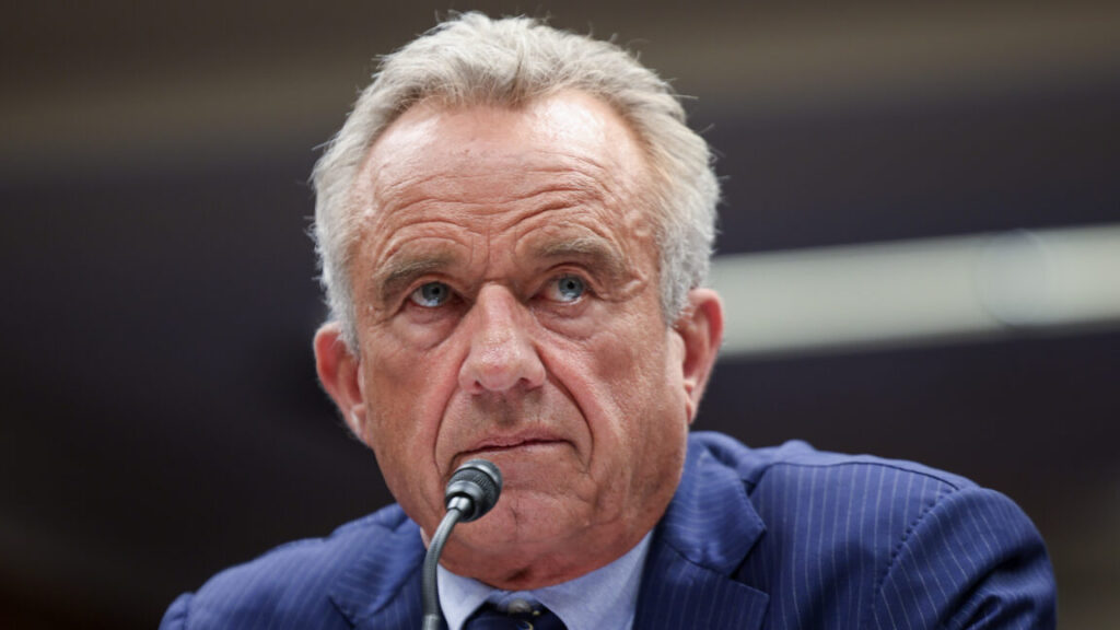 Under RFK Jr., COVID shots will only be available to people 65+, high-risk groups