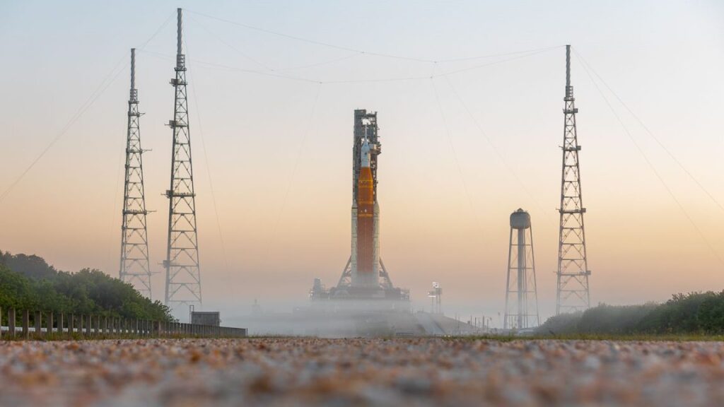 White House budget seeks to end SLS, Orion, and Lunar Gateway programs