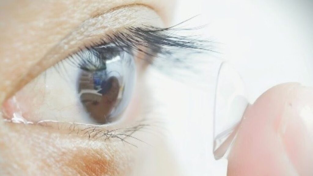 Infrared contact lenses let you see in the dark