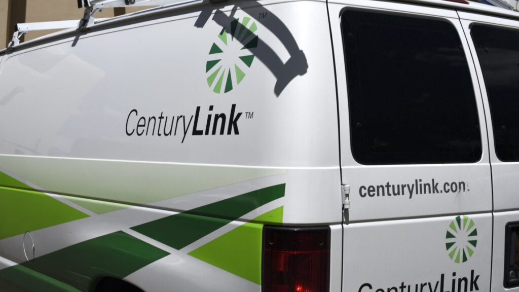 AT&T has $6 billion deal to buy CenturyLink fiber broadband business