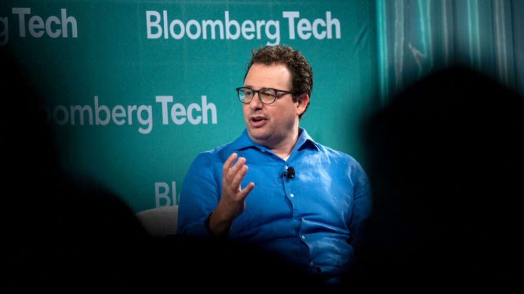 “In 10 years, all bets are off”—Anthropic CEO opposes decadelong freeze on state AI laws