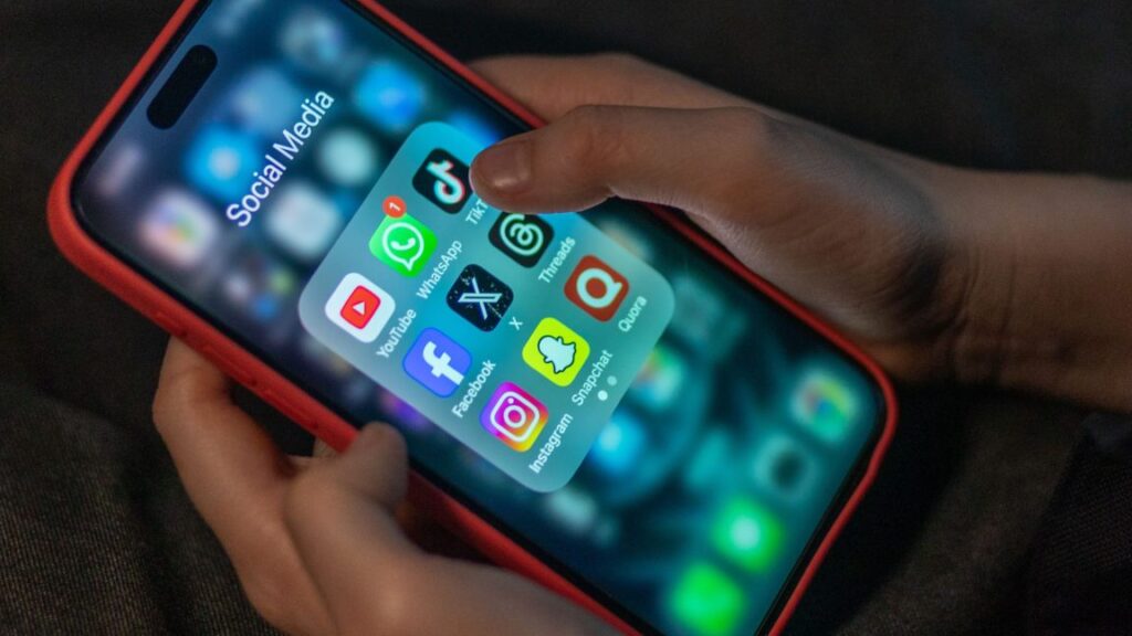 Florida ban on kids using social media likely unconstitutional, judge rules